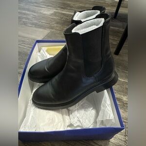 Stuart Weitzman Mckenzee Chelsea Boots Black Smooth Calf Leather 9.5B 40 Spain